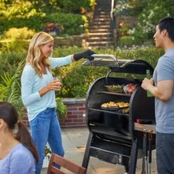 Weber SmokeFire EX4 GBS Pellet Barbecue - 2nd Gen -Camping Promotion Store ex4 lifestyle